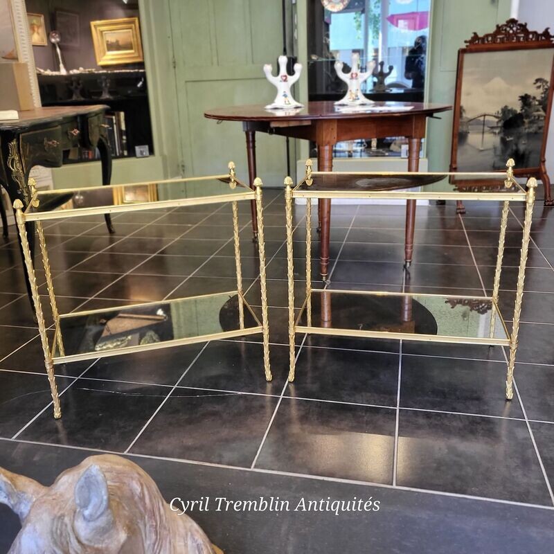 Paire tables bouts de canapé (Vendue) Paire tables bouts de canapé (Vendue)