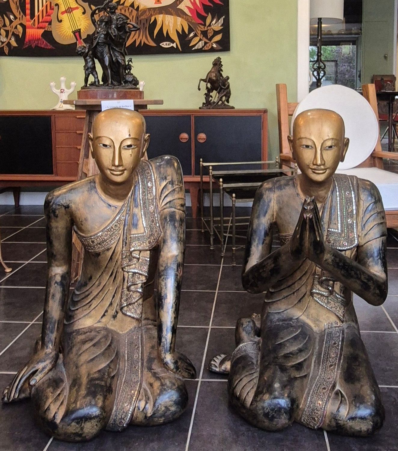 Paire d'Orants en bois sculpté (Vendu)