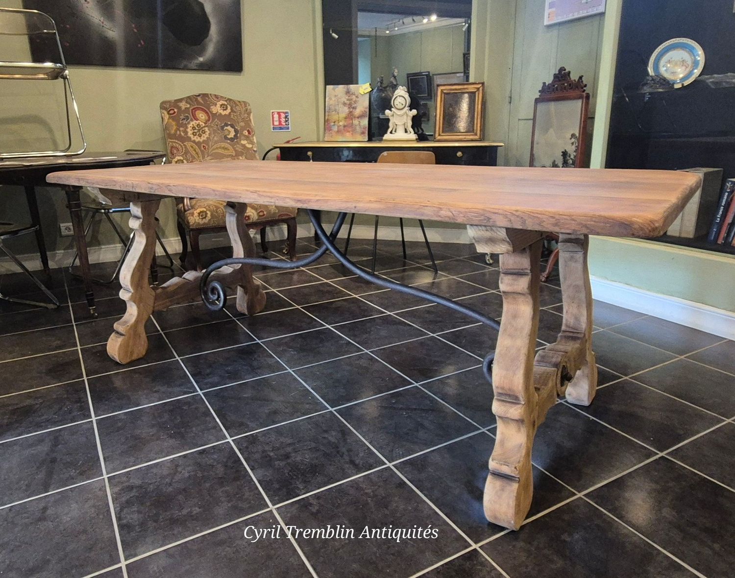 Table espagnole chêne naturel