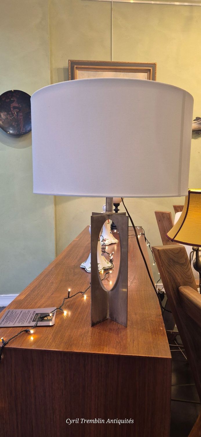 Lampe forme géométrique en métal