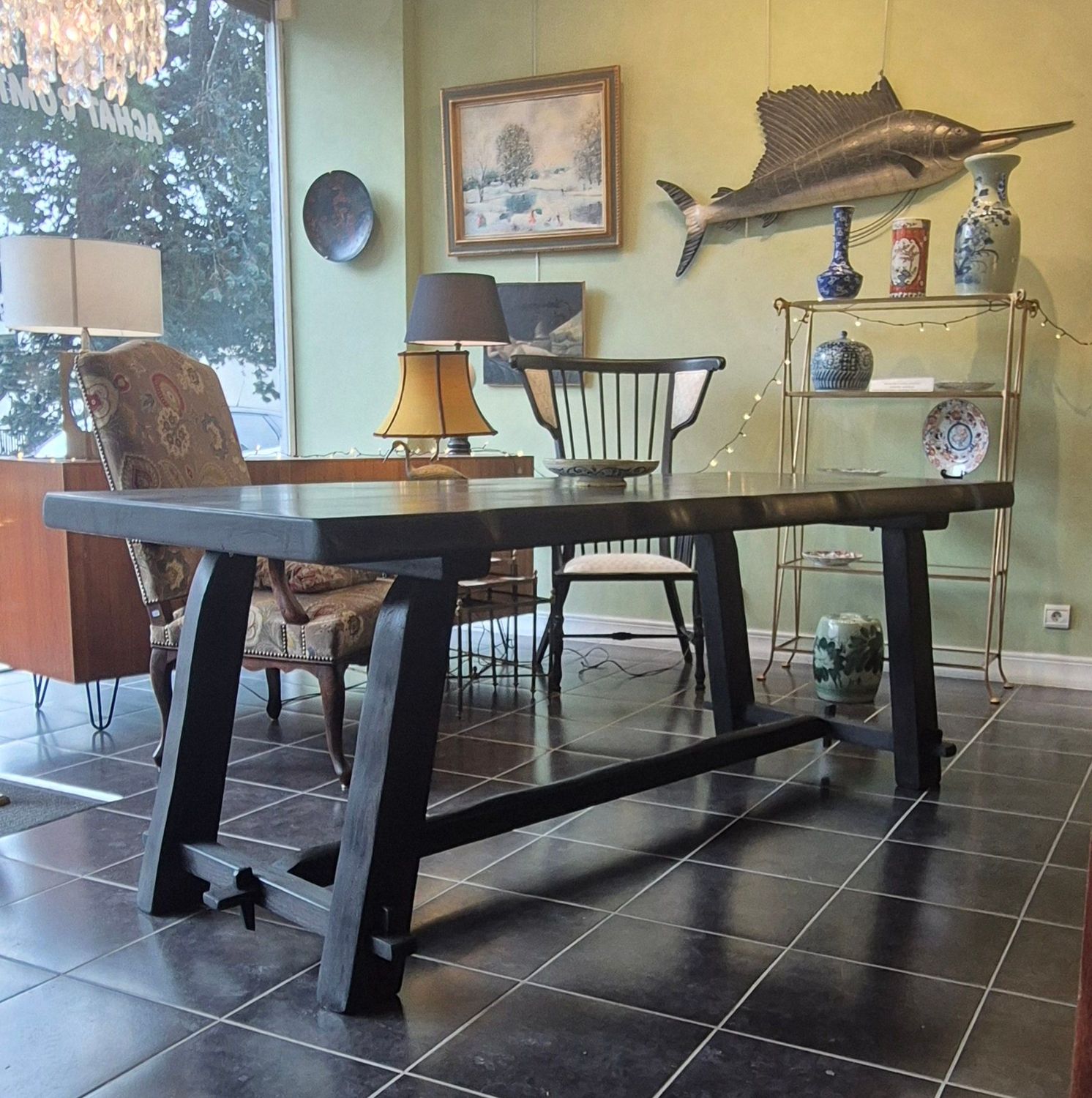Table Olavi Hanninen noire