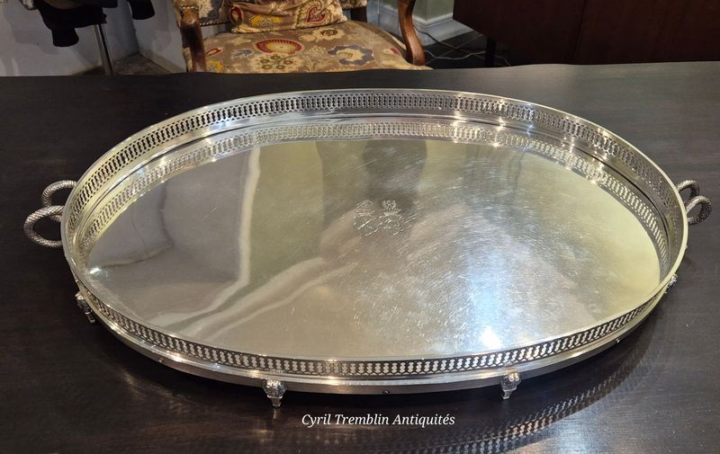 Plateau formant centre de table argent 19eme Plateau formant centre de table argent 19eme