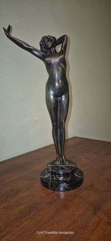 Bronze "Femme nue s'étirant" Art déco (Vendu)