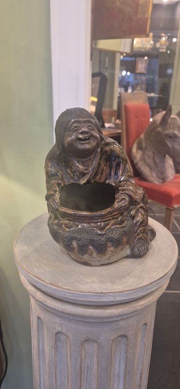 Bouddha rieur en grès émaillé, Japon