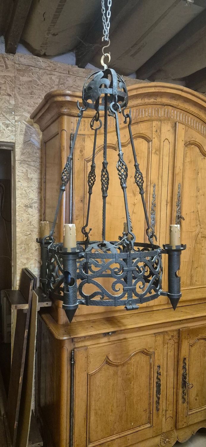 Lustre en fer forgé