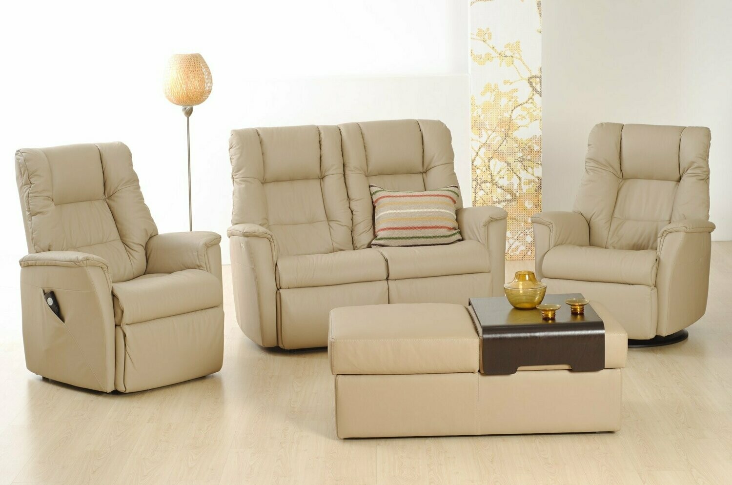 Brando Sofa by IMG