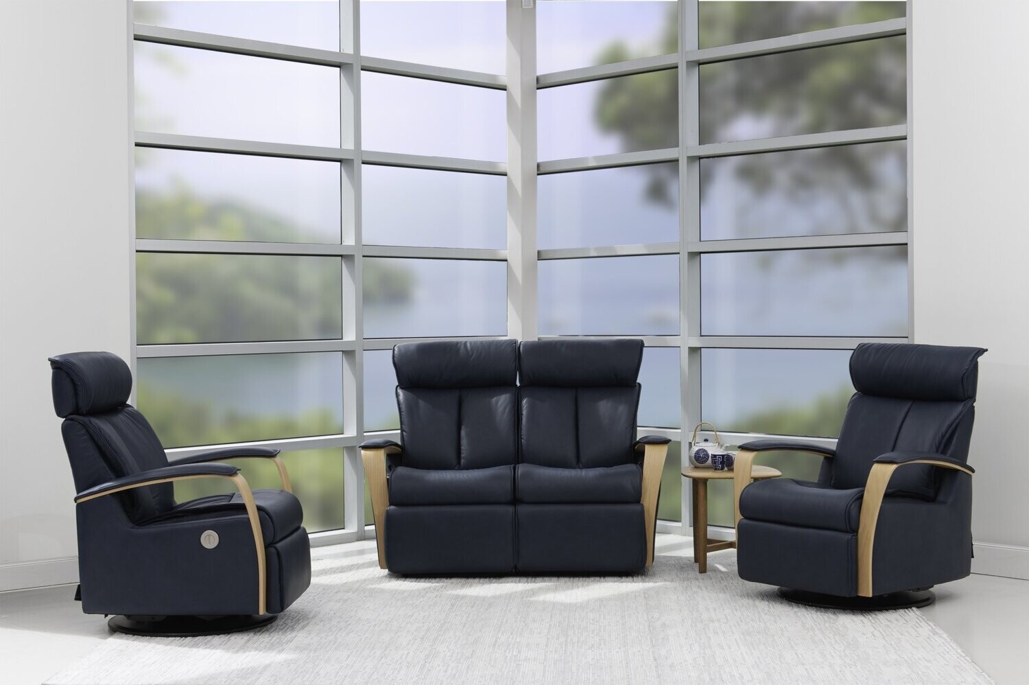 Majesty Sofa by IMG