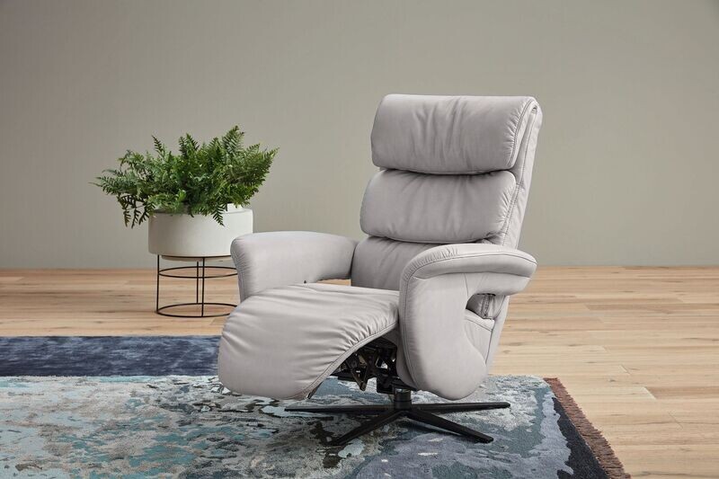 Crosby Lift Chair by Himolla