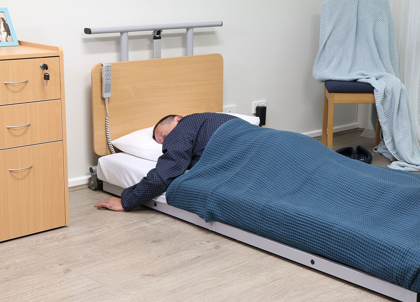 Petite Adjustable Bed
