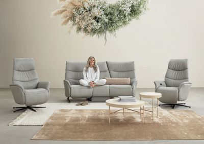 Azure Trapezodial Sofa by himolla