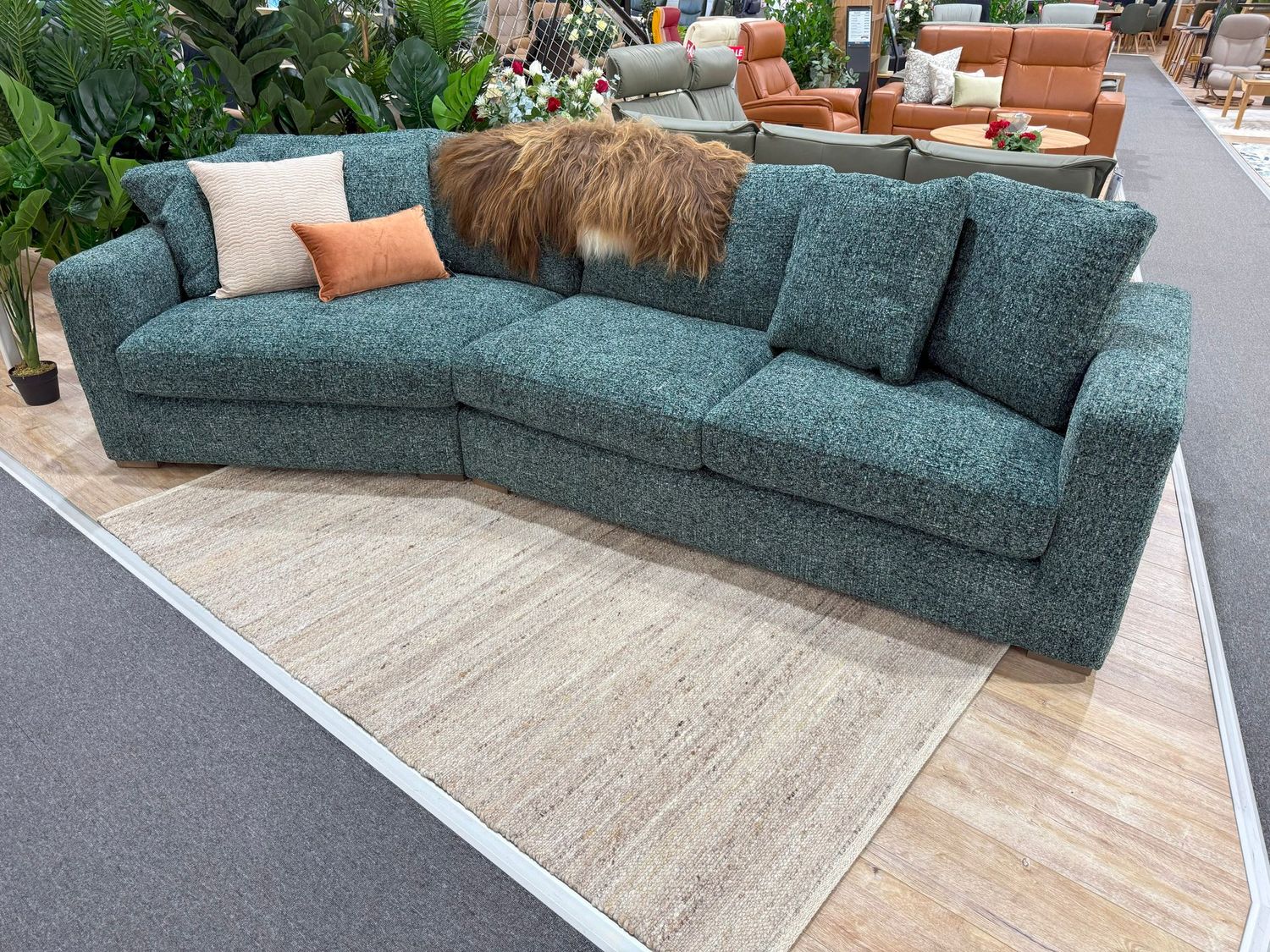 Shona sofa by Molmic
