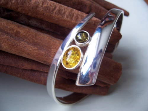 Bangle with amber stones