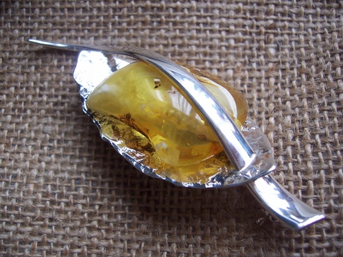 Brooch
