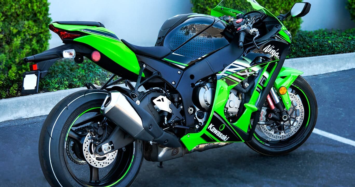 Black Stomp Grip Tank Pads for  Triumph 675 and 765 Models