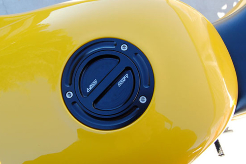 4 Hole Keyless Gas Cap, Suzuki - Quick Release Style