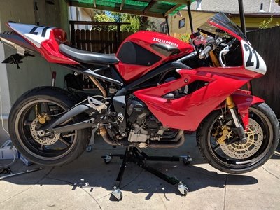 For Triumph 675