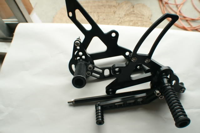 Suzuki Gen 1 SV650 '99 - 2002 Custom CNC Machined Rear Sets