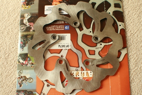 DL650 Galfer Rear Wave Rotors