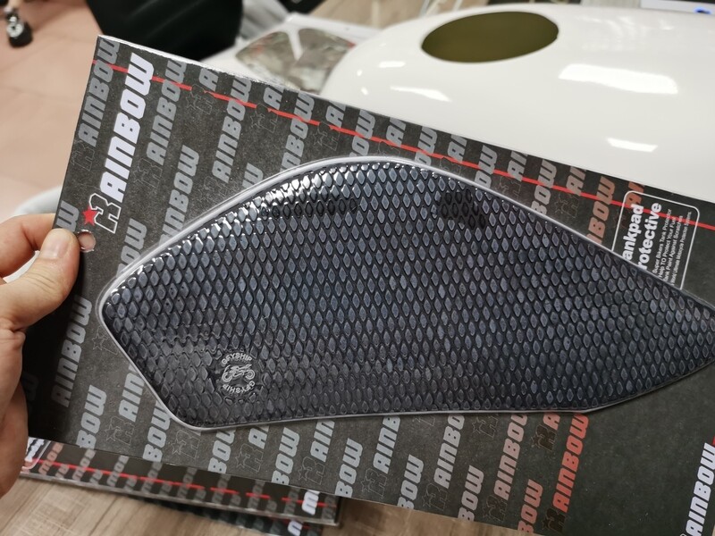 KAYO MiniGP MR150R TechSpec Tank Pads set