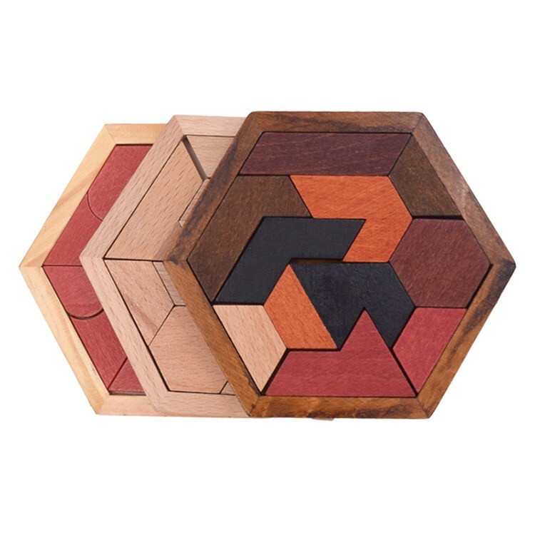 لعبة تركيب الاشكال الخشبية