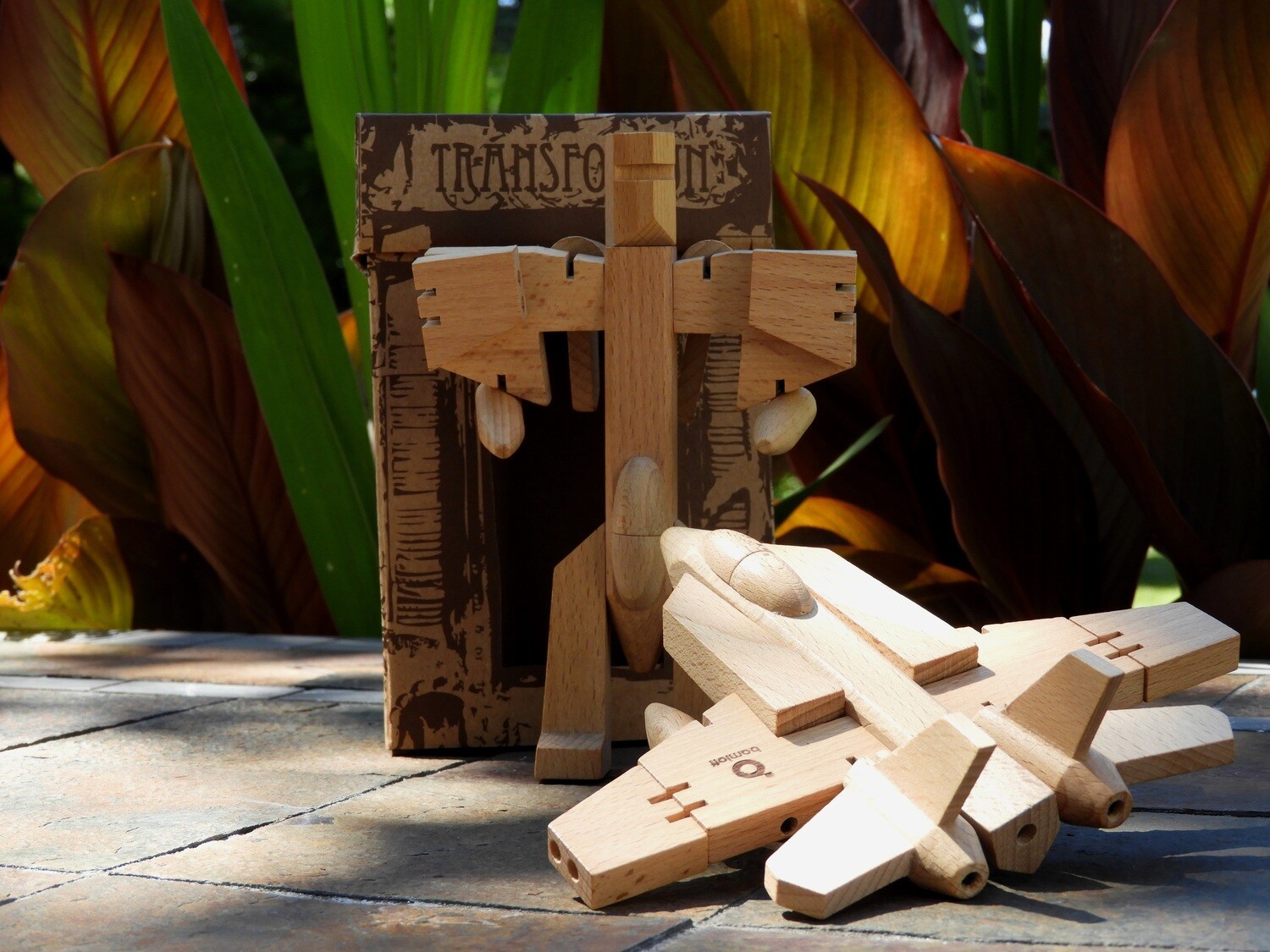 WooBot - Wooden Robot Transforms into a Fighter Jet