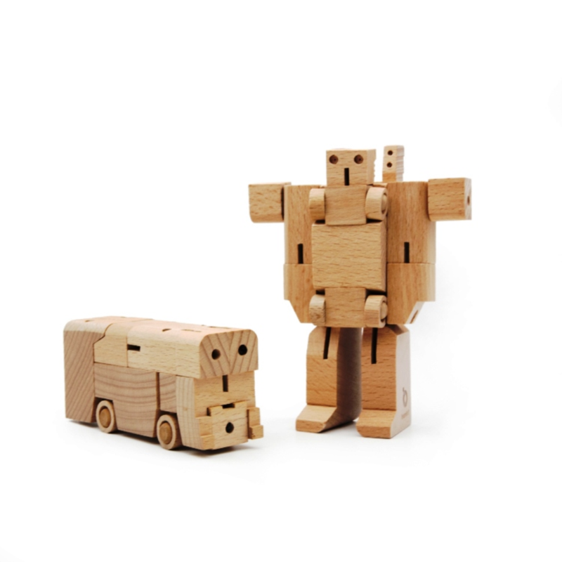 WooBot - Wooden Robot Transforms into a Bus