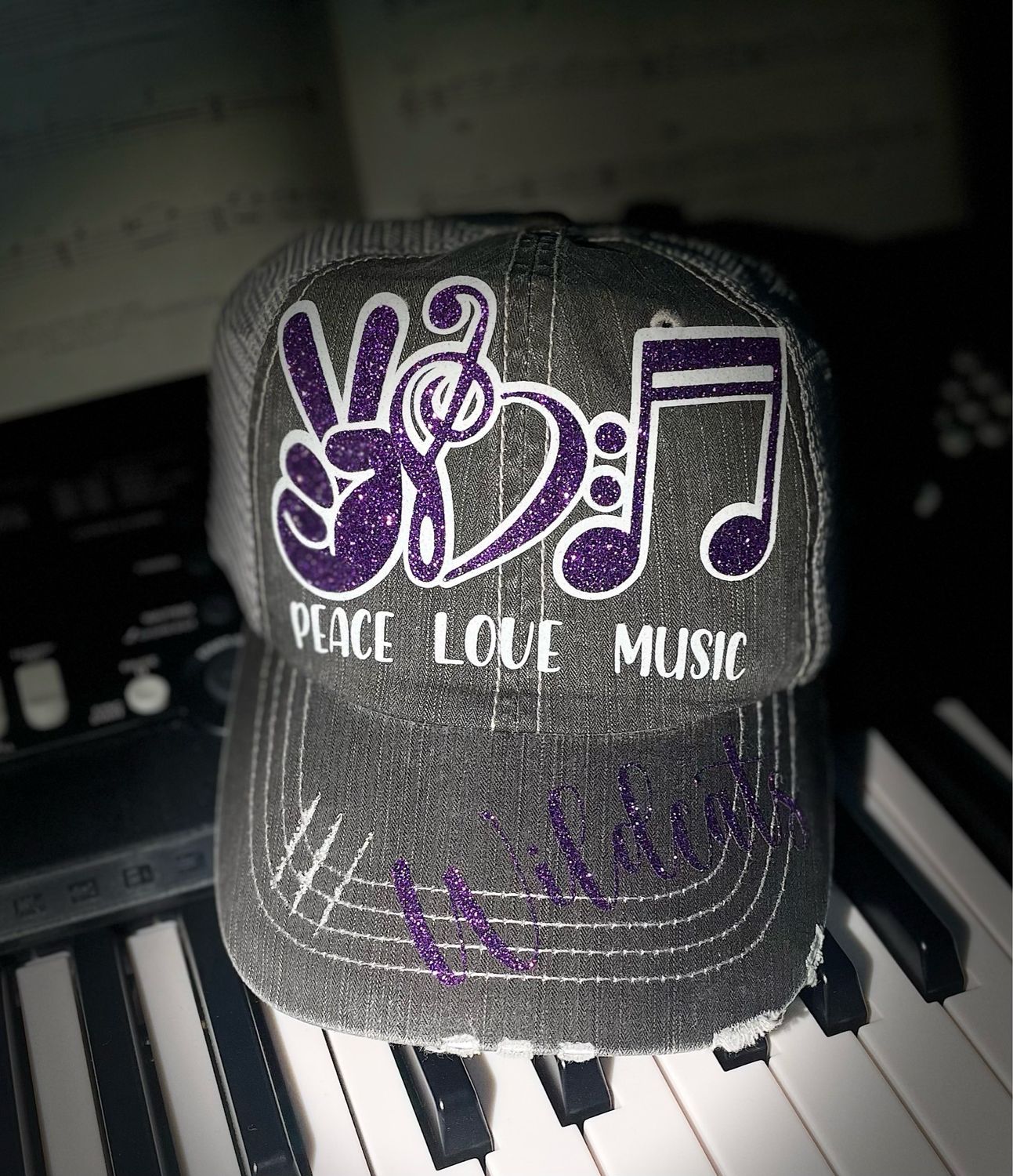 Peace Love Music Cap Glitter
