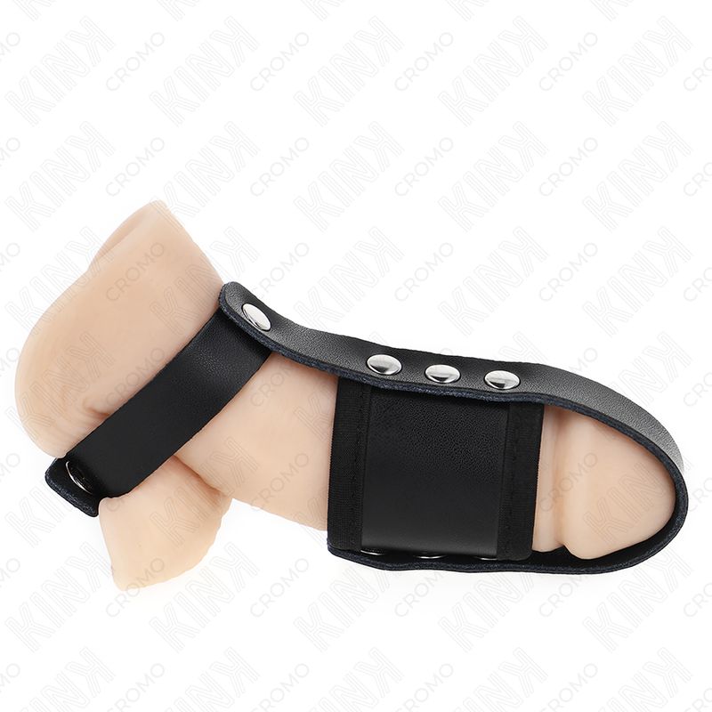 KINK - ANELLO PER GABBIA PER PENE IN PELLE CON CINTURINO DIVISORE PER PALLINE RIVESTITO REGOLABILE KINK - ANELLO PER GABBIA PER PENE IN PELLE CON CINTURINO DIVISORE PER PALLINE RIVESTITO REGOLABILE