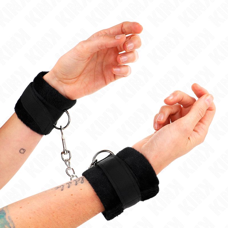 KINK - POLSINI IN PELLICCIA PER PRINCIPIANTI NERI 30 X 7 CM KINK - BEGINNER FUR HAND CUFFS BLACK 30 X 7 CM