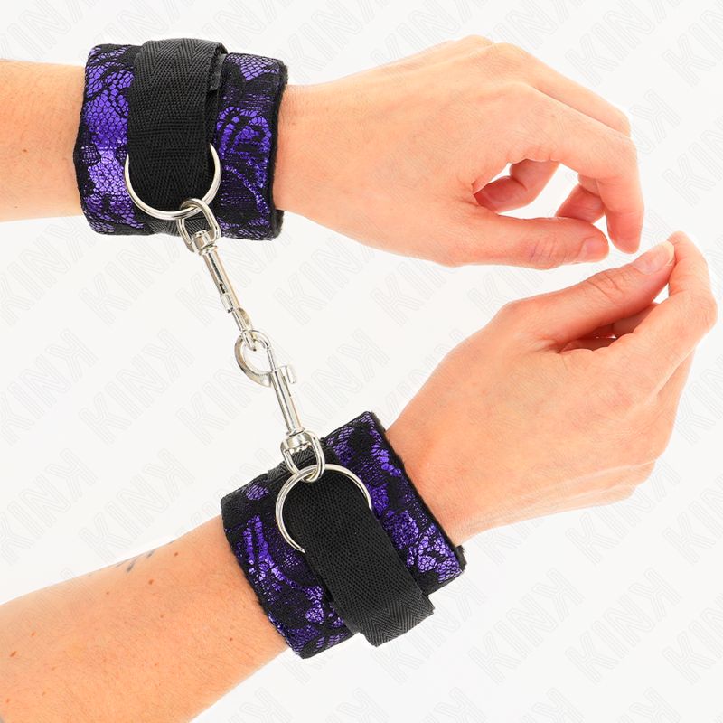 KINK - RESISTENZA DA POLSO CORTA IN PIZZO DI VELLUTO E FASCIA IN NYLON VIOLA/NERO 23 X 6,5 CM KINK - RESISTENZA DA POLSO CORTA IN PIZZO DI VELLUTO E FASCIA IN NYLON VIOLA/NERO 23 X 6,5 CM