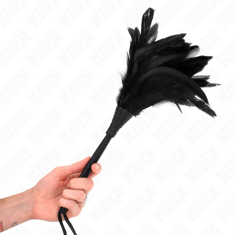 KINK - PIUME DI POLLO SOLLEGATO A FORMA DI CORNO NERO 36 CM KINK - BLACK MAIDS HORN SHAPED TICKLE CHICKEN FEATHERS 36 CM