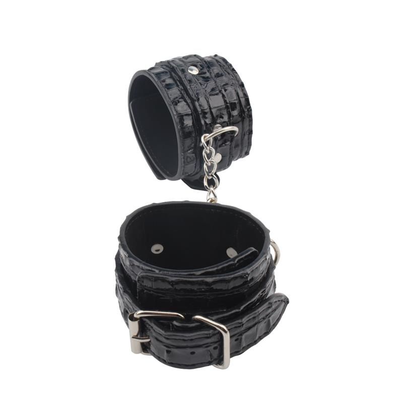 Surrender Restraints 30.5 cm Surrender Restraints 30.5 cm