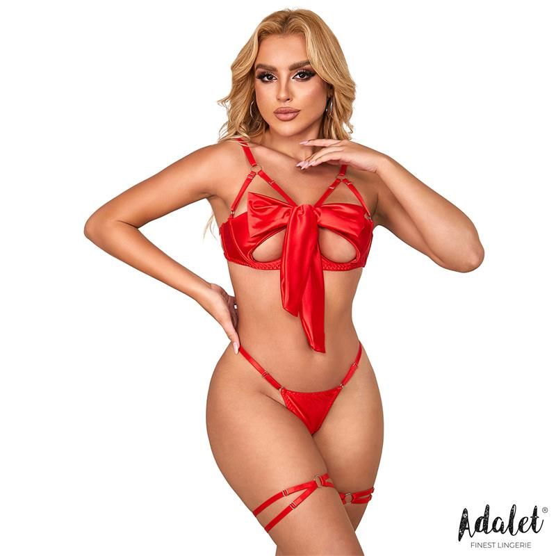 Riley Bra with Bow, Thong, and Garters Set - Taglia S/M Riley Bra with Bow, Thong, and Garters Set - Taglia S/M