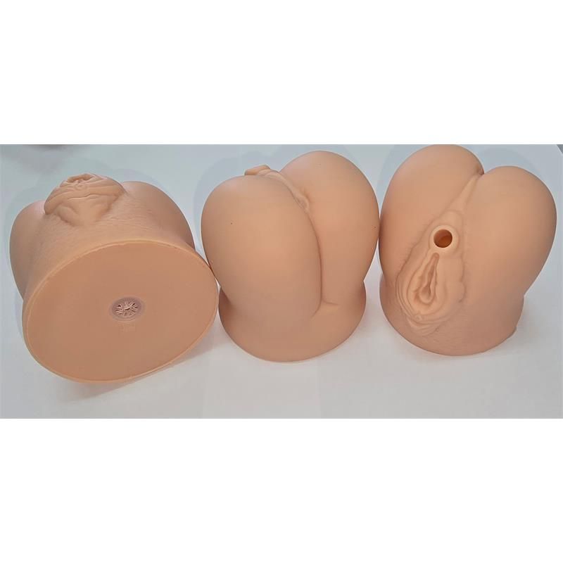 Labia shaped whistle Labia shaped whistle