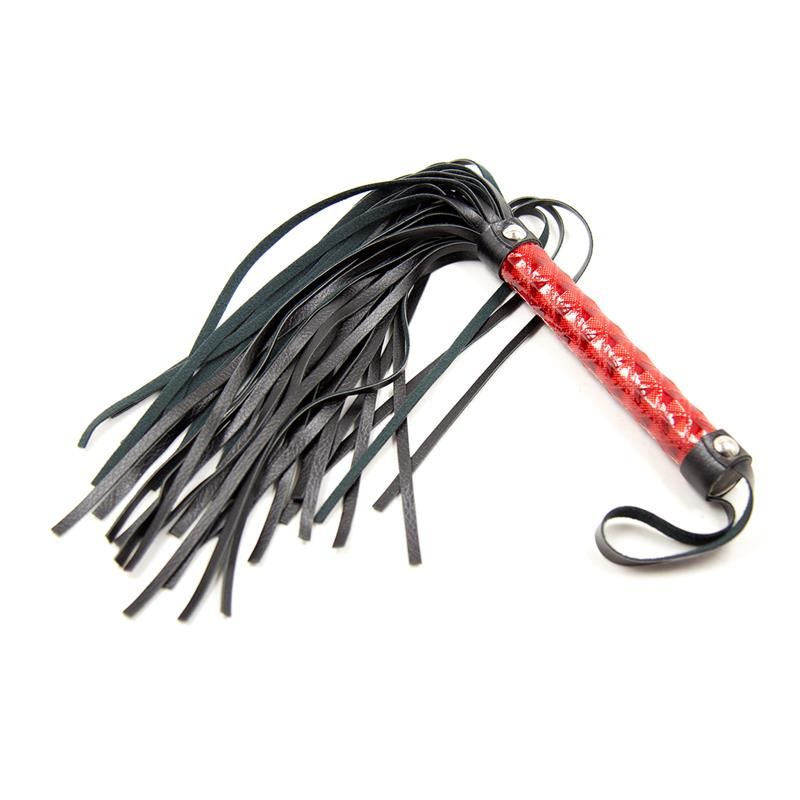 Flogger Diamond Pattern and Metal Hardware 39 cm Red Flogger Diamond Pattern and Metal Hardware 39 cm Red