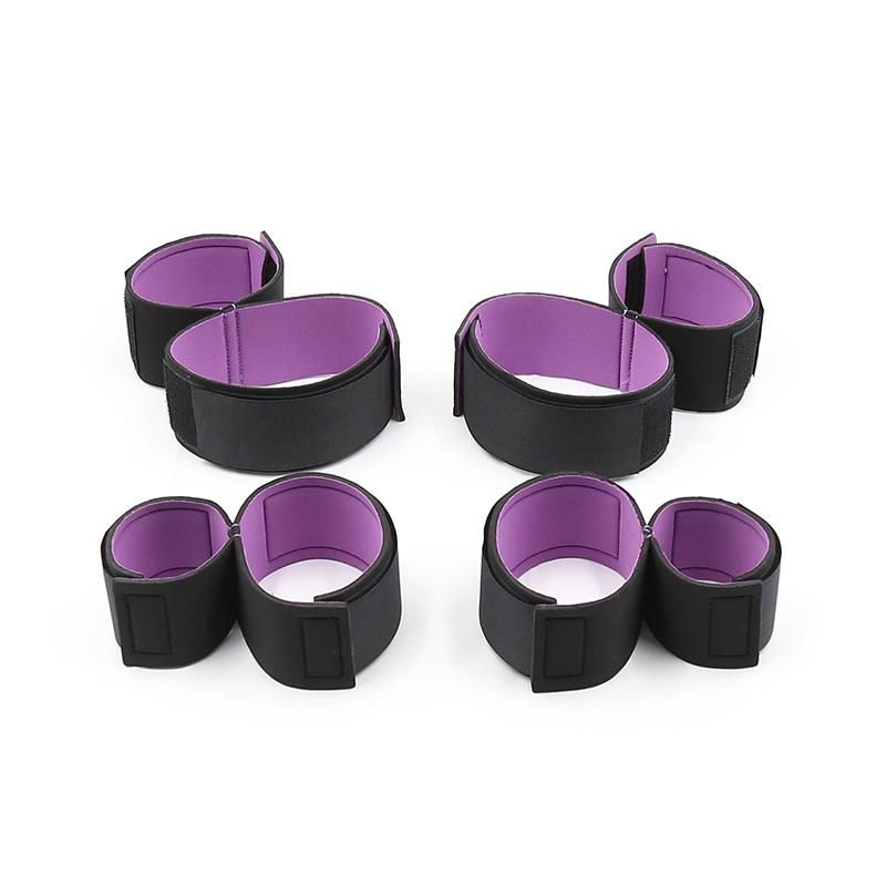 Set of restraints with handcuffs and Anklecuffs Adjustable Set of restraints with handcuffs and Anklecuffs Adjustable
