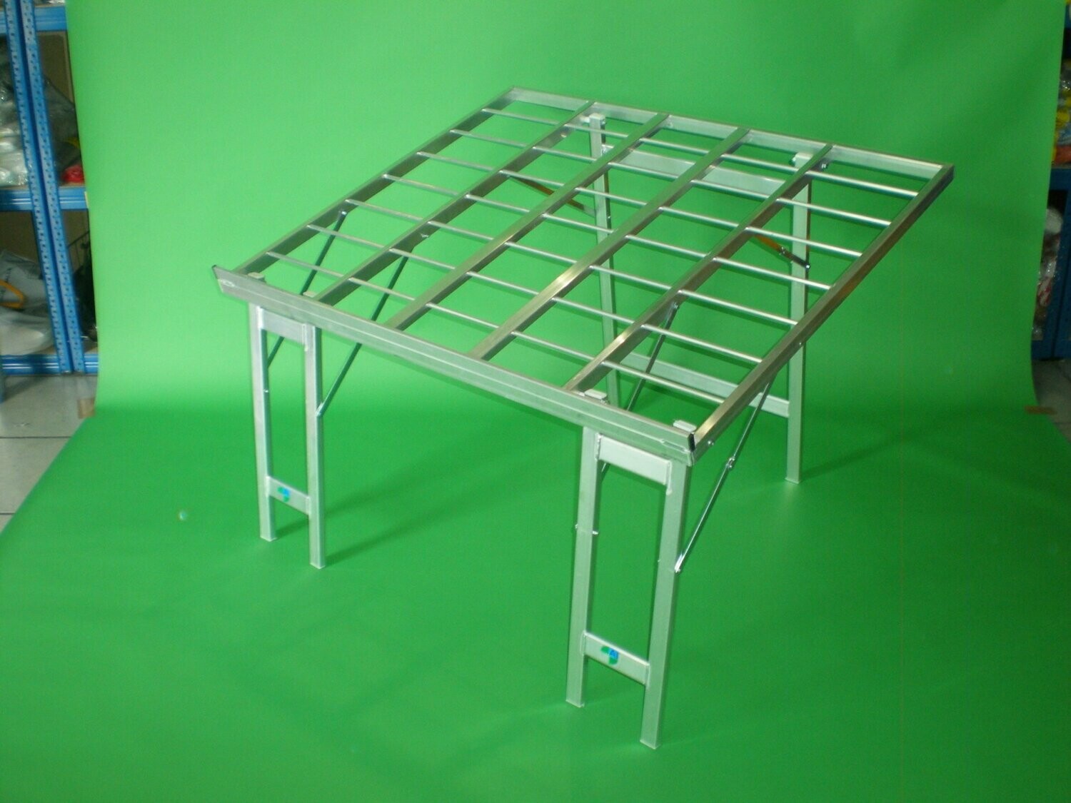 ALU Tische (schräg), Größe wählen (BxHxT):: 100 x 90 x 120