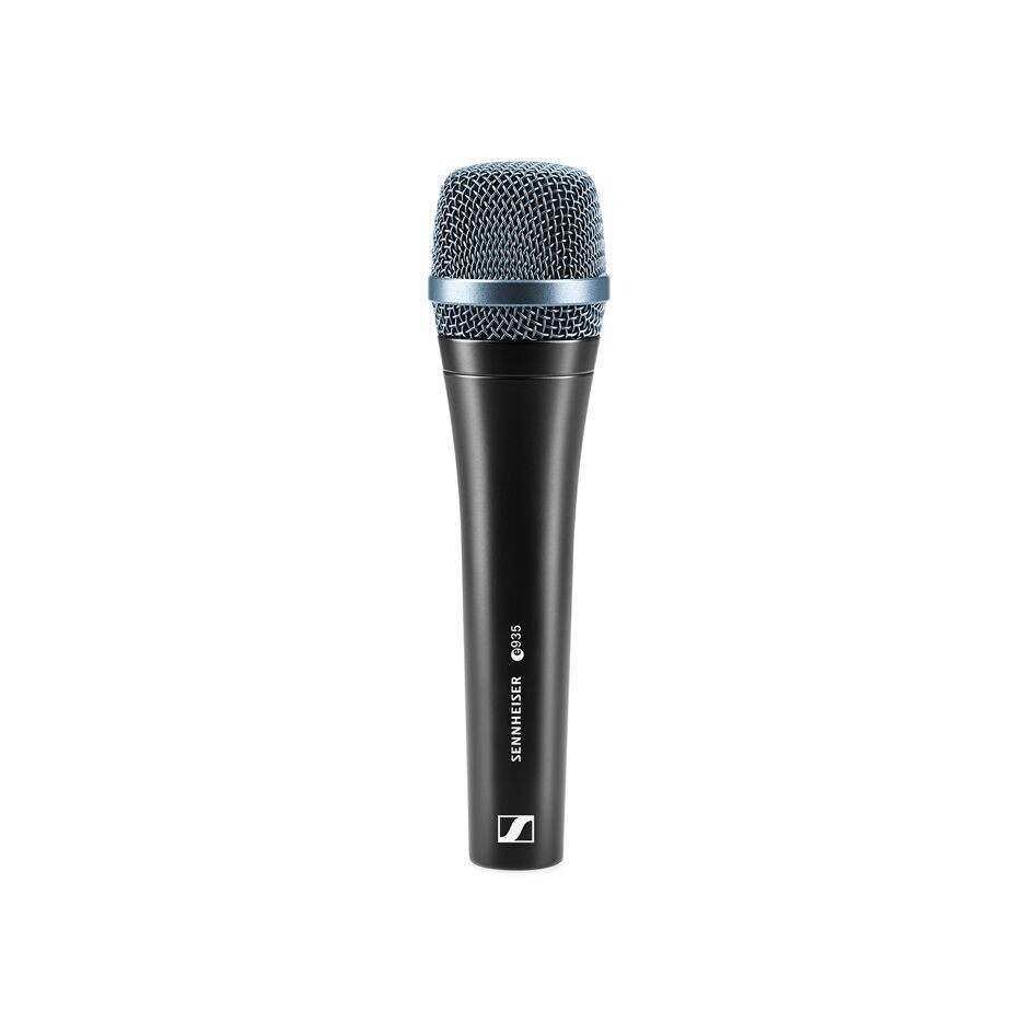e 935