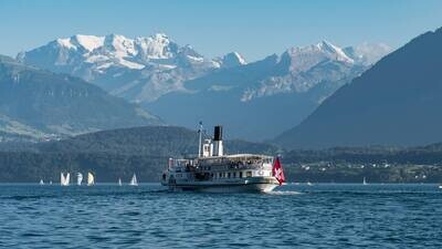 Activity-Voucher Lake Thun (boat cruise, ski lifts)