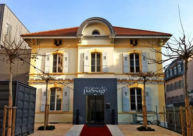 Bon Théâtre du Passage à Neuchâtel (fr. 50.-)