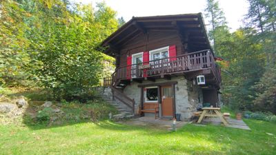 Small rustic and bucolic chalet 🏡