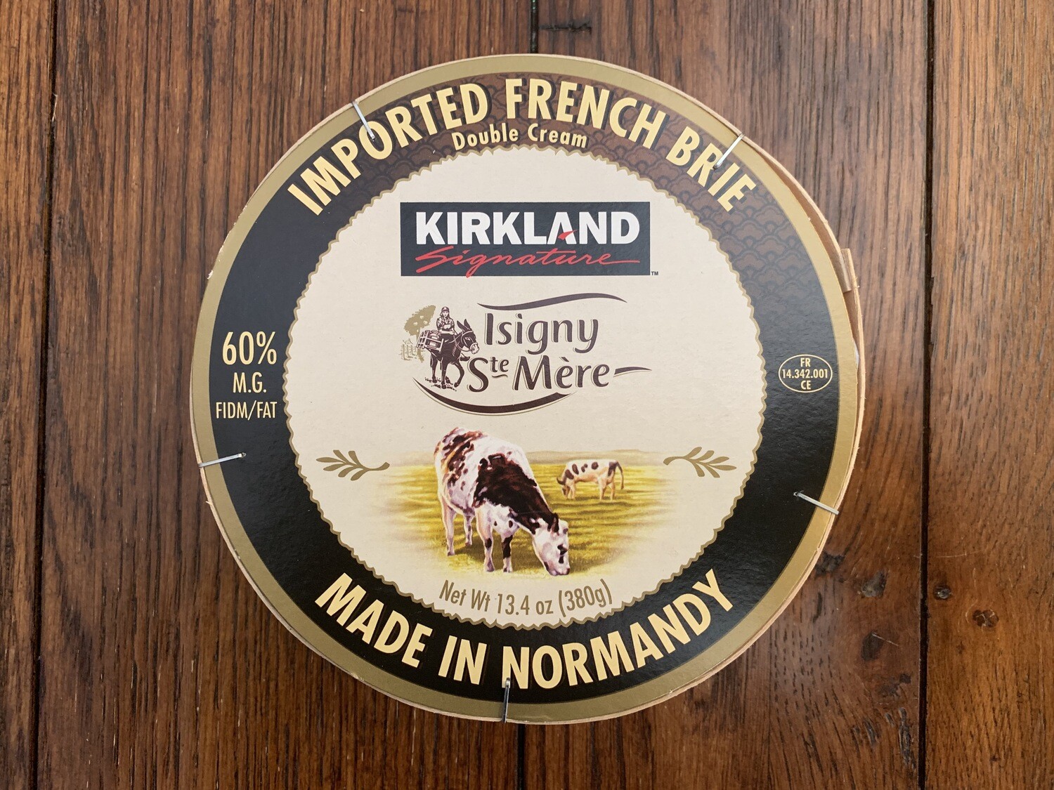 Kirkland® Isigny Ste Meri® Double Creme Brie Cheese (13.4 oz Wheel)