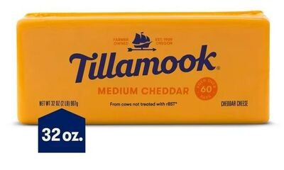 Block Cheese, Tillamook® Medium Cheddar Cheese (32 oz Block)