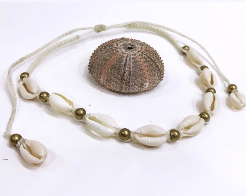 Cowrie Macrame Choker