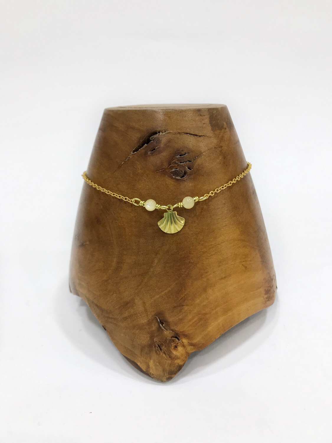 Shell Anklet With Mother Of Pearl Beads