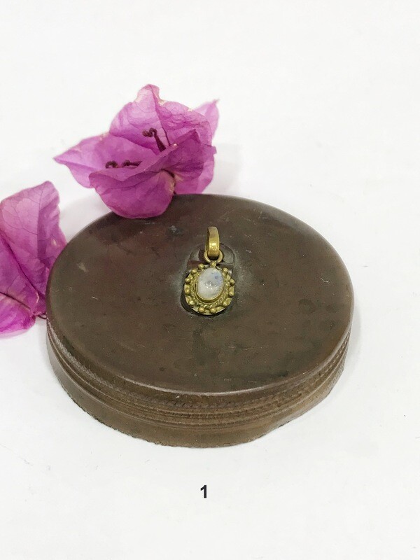 Round Brass Necklace