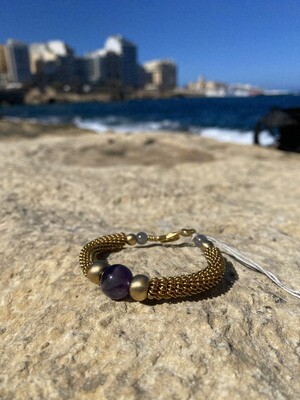 Brass bracelet with amethyst stone
