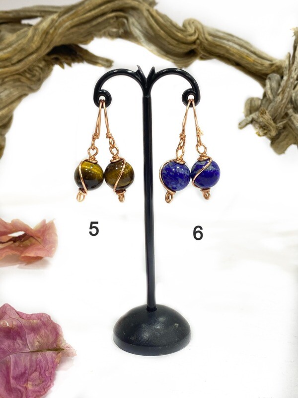 Earrings with semi-precious stones beads