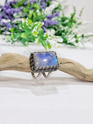 Double band moonstone sterling silver ring.