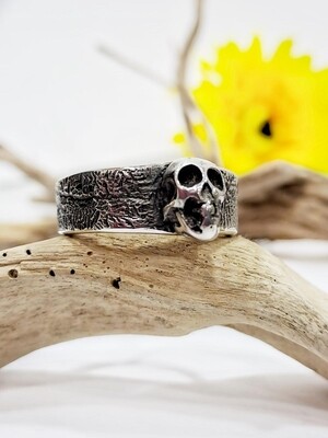 Bespoke handmade skull pure silver ring.